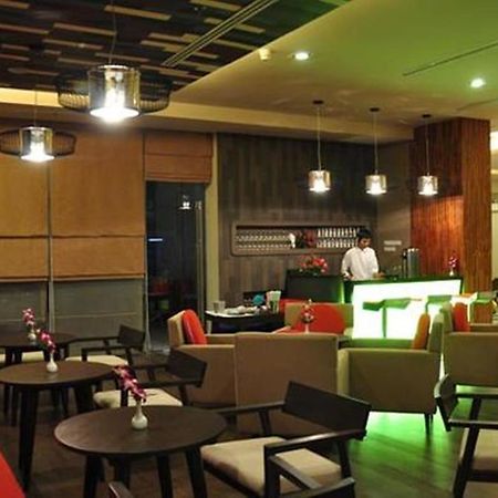 Thamrongin Hotel Bangkok Exterior photo